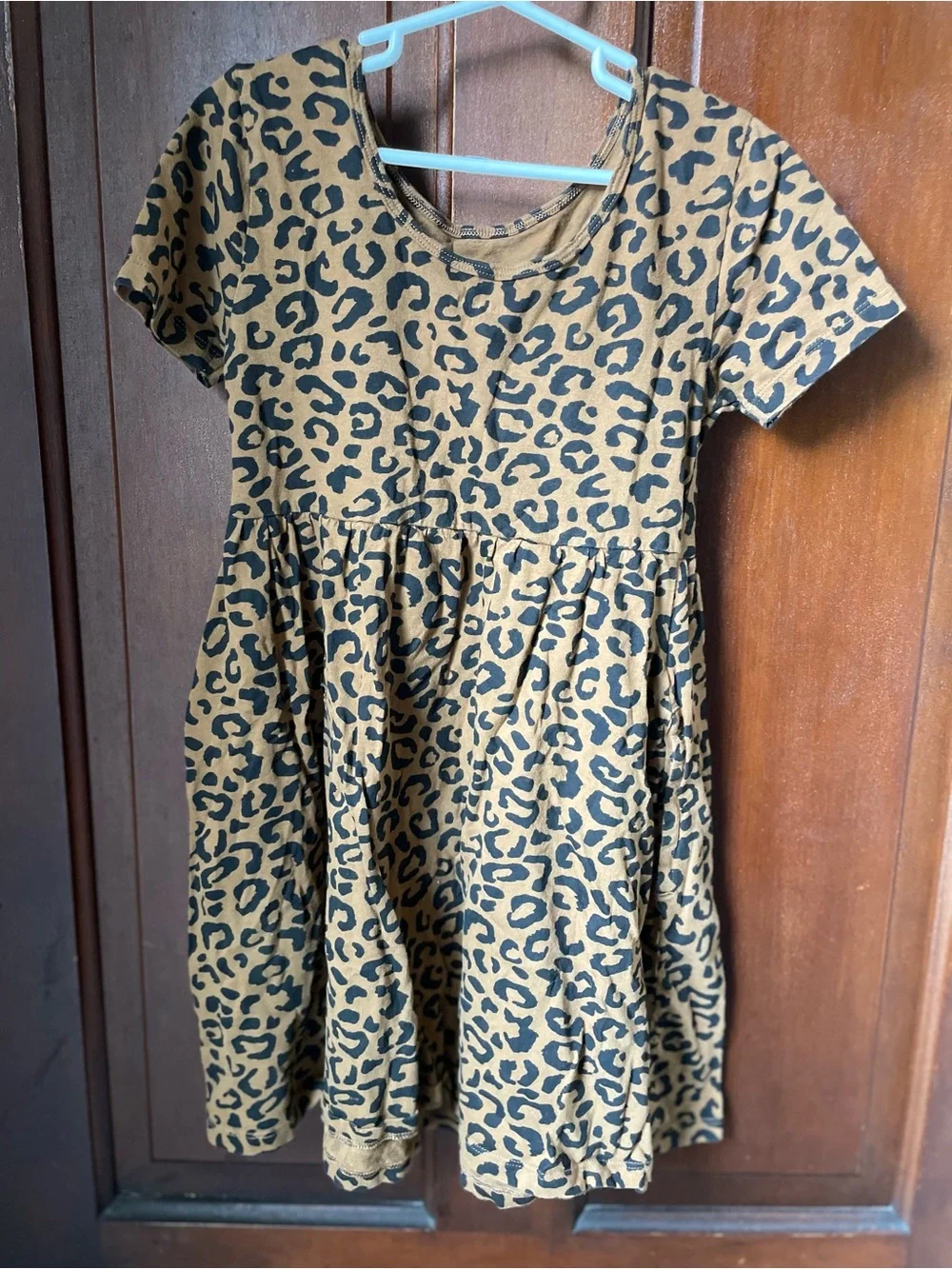 Old Navy girls medium 8 short sleeve animal print dress